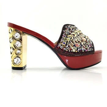 Divat a magas sarkú cipő Hivatal női cipő Fényes teljes strasszos cipő Bor Vörös