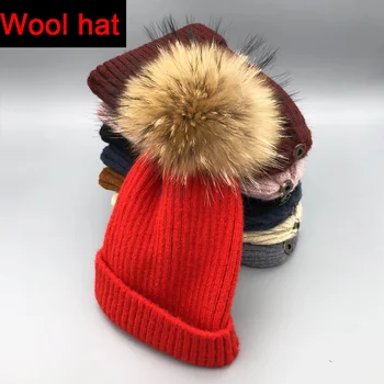gyapjú téli tavaszi női kalapok kötött gyapjú 100% - ban Természetes szőr pom-pomok divatos hölgy kalapok sapkák skull női kalap sapka